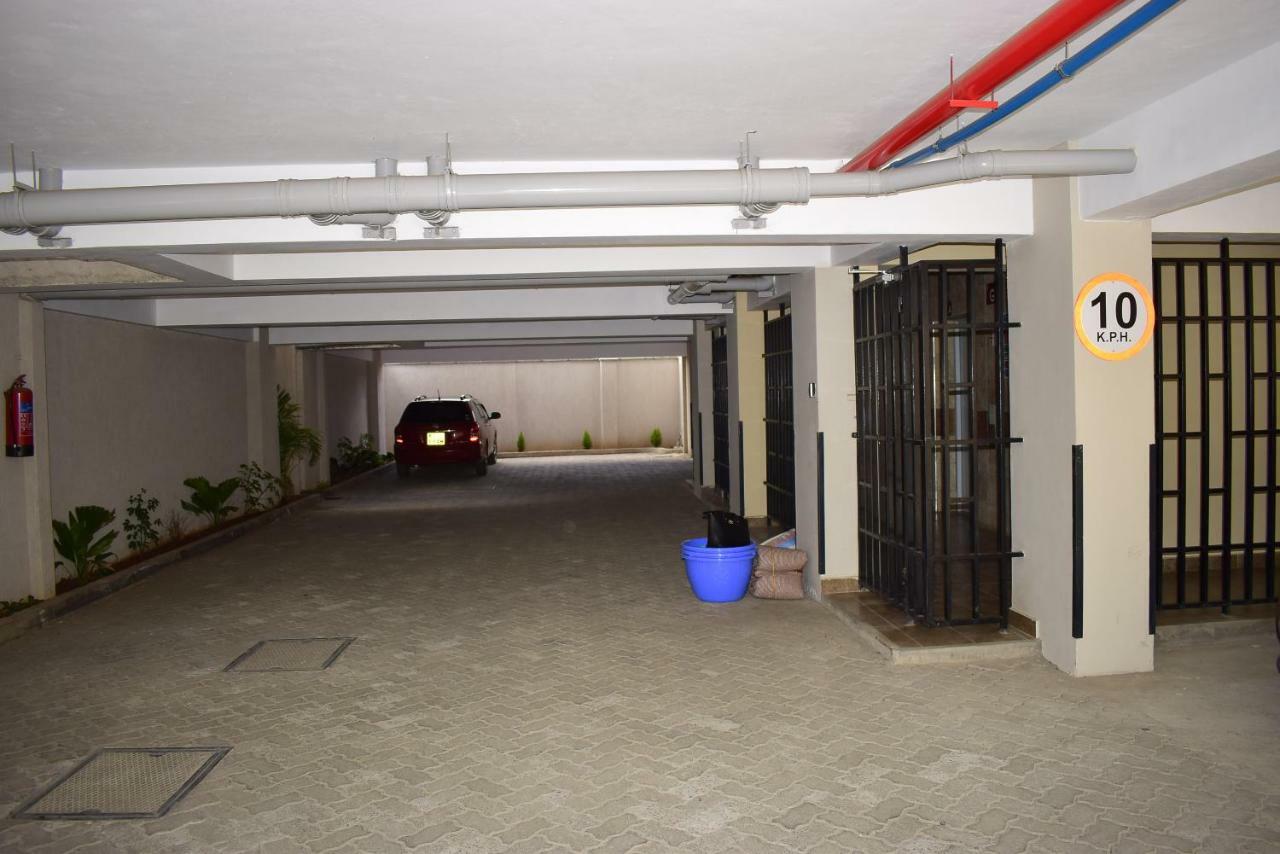 West Suites Nairobi Extérieur photo